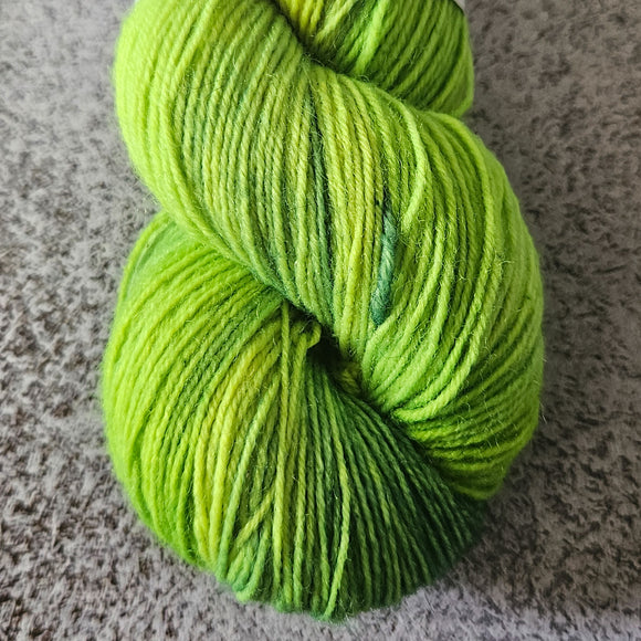 Basic Socks  handgefärbt - GRANNY SMITH