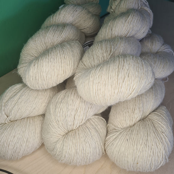 Snaeldan Färöer-Wolle ungefärbt - NATURWEISS